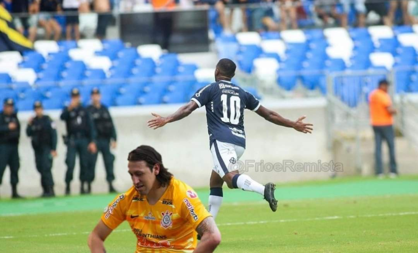 Cássio lamenta gol do Remo