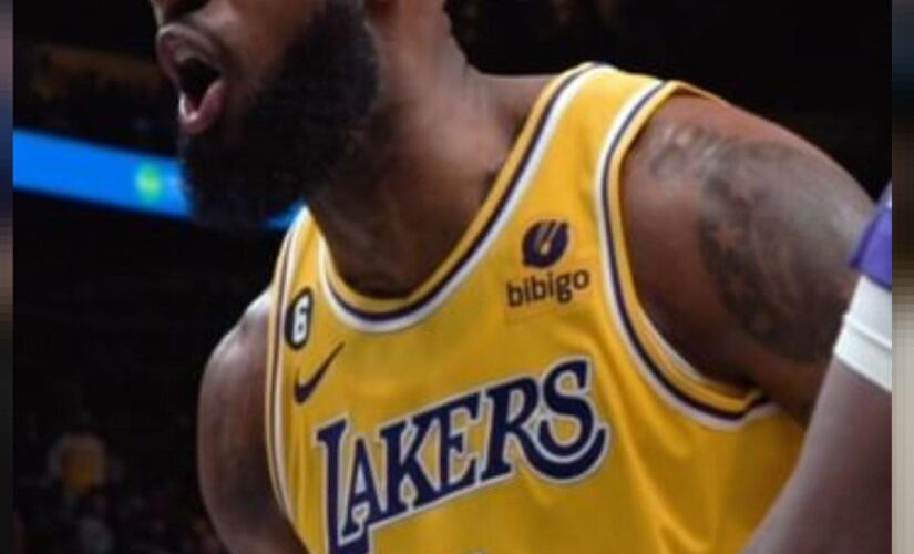 LeBron James durante jogo dos Los Angeles Lakers
