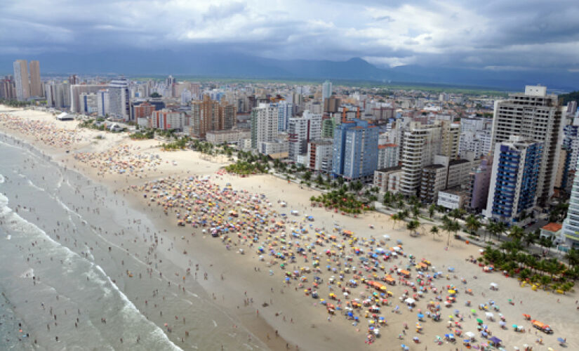 São esperados mais de 300 mil turistas nas cidades litorâneas de Itanhaém, Guarujá, Peruíbe, Praia Grande, Santos, Cananéia, Iguape, Bertioga, Caraguatatuba e São Sebastião