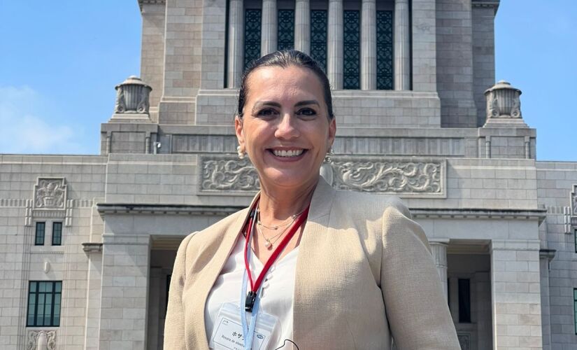 Rosana Valle, durante visita ao Japão