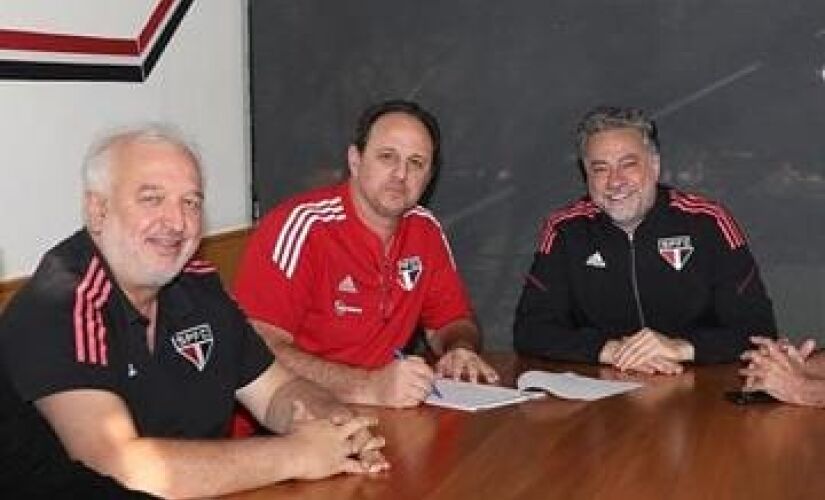 Na gestão Casares o sucesso passou longe em todas as oportunidades do Brasileirão. Belmonte é criticado pela torcida