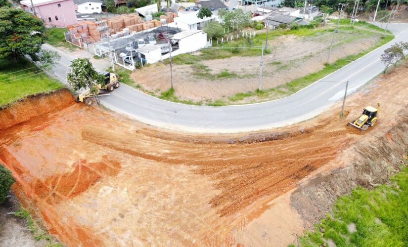 Igaratá inicia obras de construção de  academia ao Ar Livre e uma Pista de Caminhada, na entrada do bairro Jardim Rosa Helena