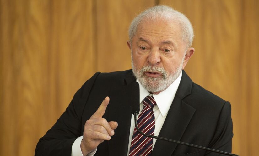 O presidente Luiz Inácio Lula da Silva é o anfitrião de um encontro com mais dez presidentes dos países da América do Sul 