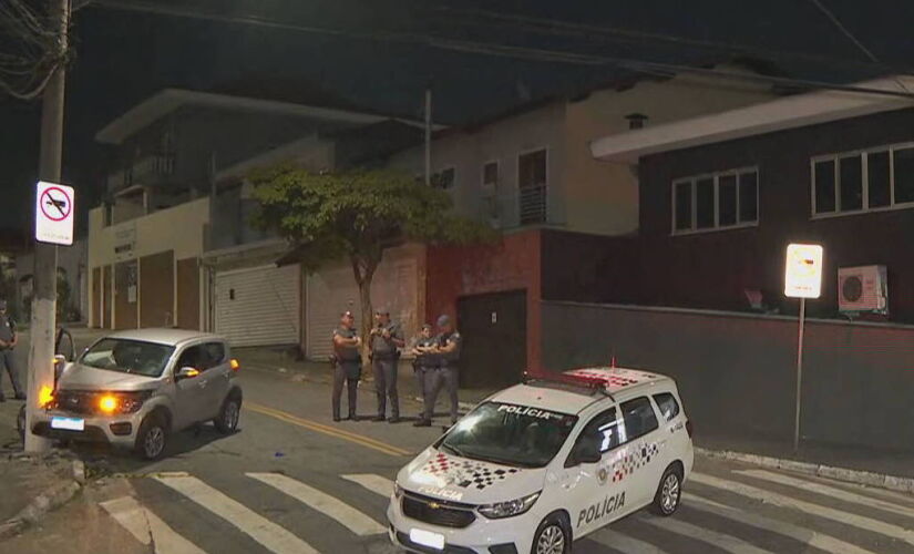 O motorista foi abordado em frente a uma pizzaria de Osasco