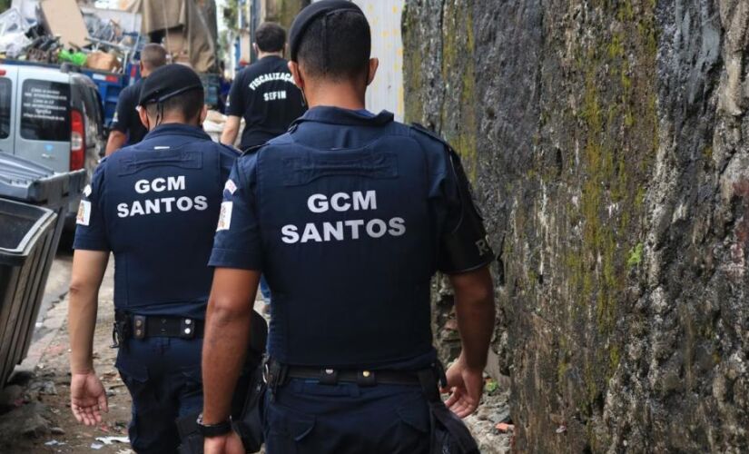 Agentes capturaram o suspeito