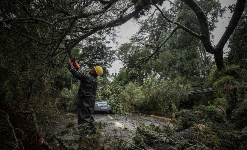 Mais de 3.700 pessoas estão desabrigadas e quase 700 desalojadas