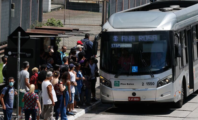 Oito linhas de ônibus do transporte coletivo de São Paulo tiveram seus itinerários alterados