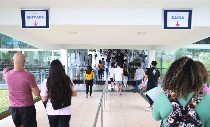 Ao todo, são ofertadas 264.254 vagas em 127 instituições de ensino.