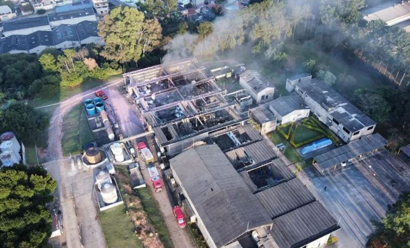 Explosão em uma fábrica de resinas em Várzea Paulista (SP)