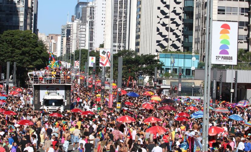 Parada LGBT 2023 aconteceu neste domingo