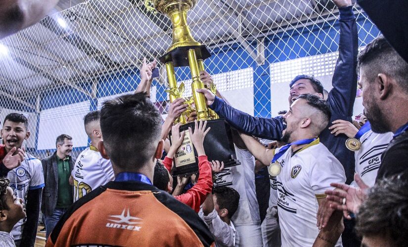 O time do Barrigadas sagrou-se campeão invicto do 23&ordm; Campeonato Municipal da 1ª Divisão de Futsal  - Sério Ouro de Taboão da Serra