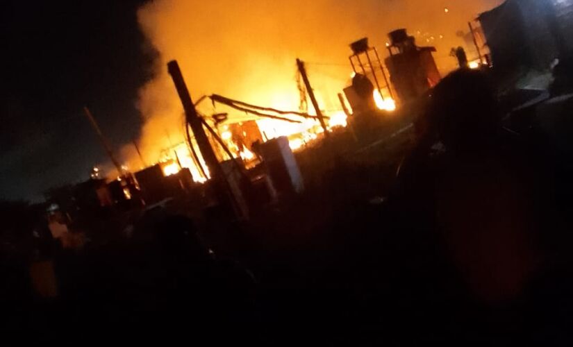 Fogo começou logo durante os primeiros minutos deste sábado em Guarujá