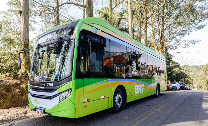 A cidade de São Bernardo começou oficialmente nesta segunda-feira a operação de ônibus 100% elétricos, movidos a bateria