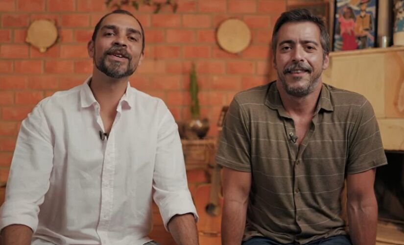 Os artistas Cadu Ribeiro e Arthur Favela