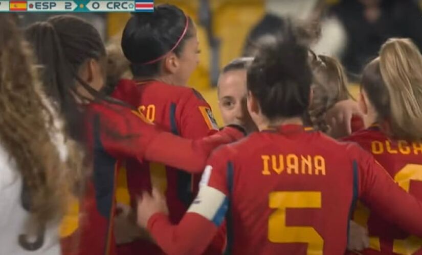 Após enfrentar boicote de algumas jogadoras, a Espanha estreou na Copa do Mundo feminina com uma vitória tranquila sobre a Costa Rica, nesta sexta-feira (21)