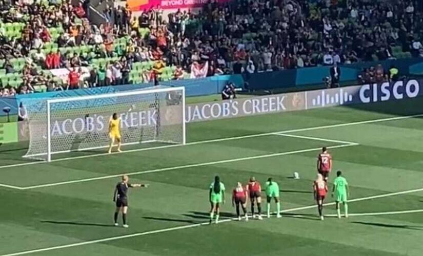 Em jogo com pênalti perdido e expulsão, Nigéria e Canadá ficaram no 0 a 0, nesta sexta-feira (21)