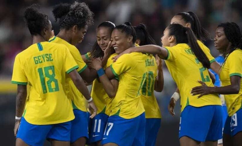 As chuteiras vão ser usadas pelas jogadoras patrocinadas pela Puma na Copa do Mundo feminina.