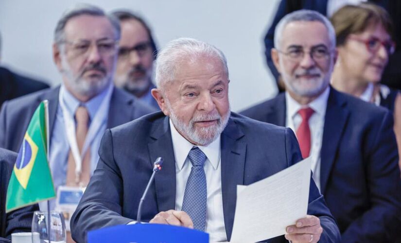 O presidente Luiz Inácio Lula da Silva assumiu a presidência temporária do Mercosul nesta terça-feira (4)