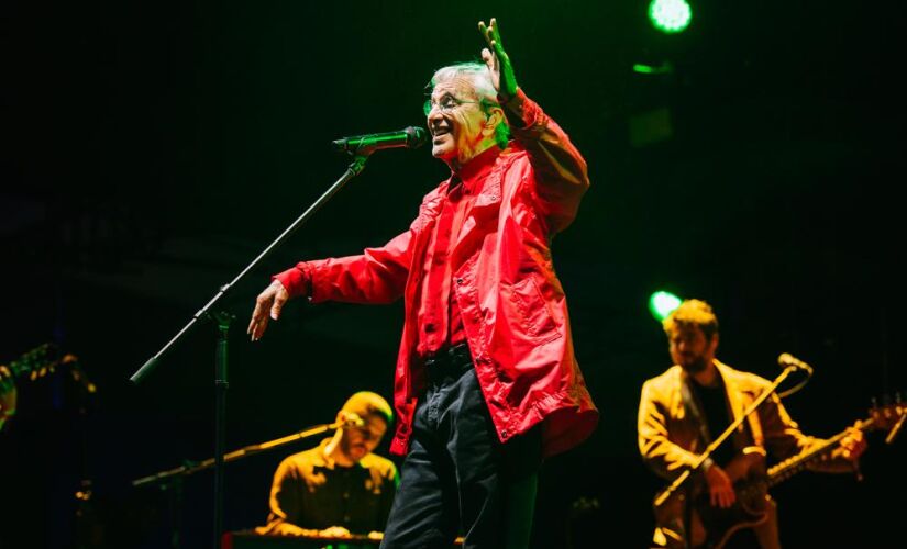 Caetano Veloso celebra 50 anos de 'Transa'