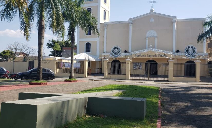 Prefeitura de Santos retirou as lanças da cruz neste domingo (20)