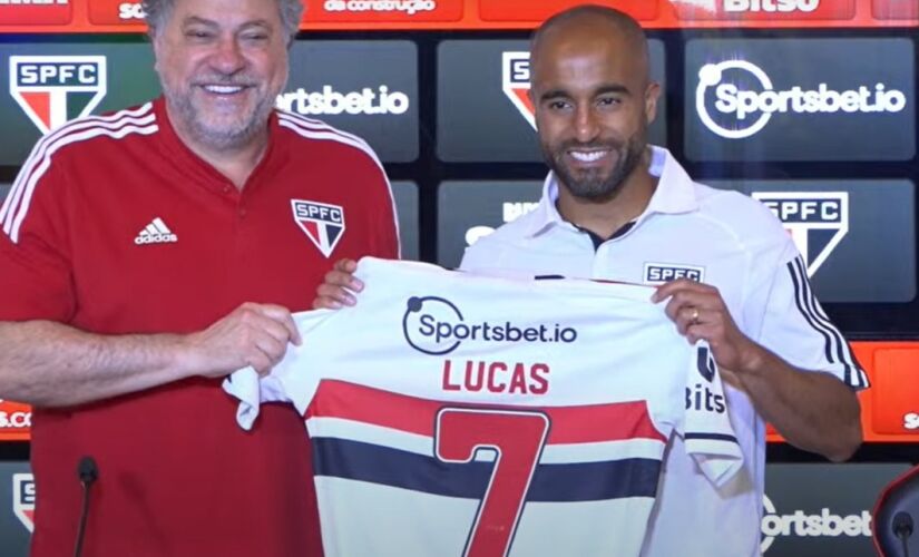 Lucas Moura foi apresentado pelo São Paulo na tarde desta sexta (4)