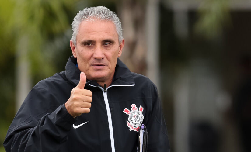 Tite é ídolo no Corinthians e é tratado como prioridade para retornar ao Parque São Jorge 