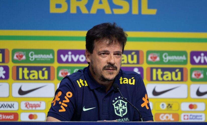 O técnico Fernando Diniz