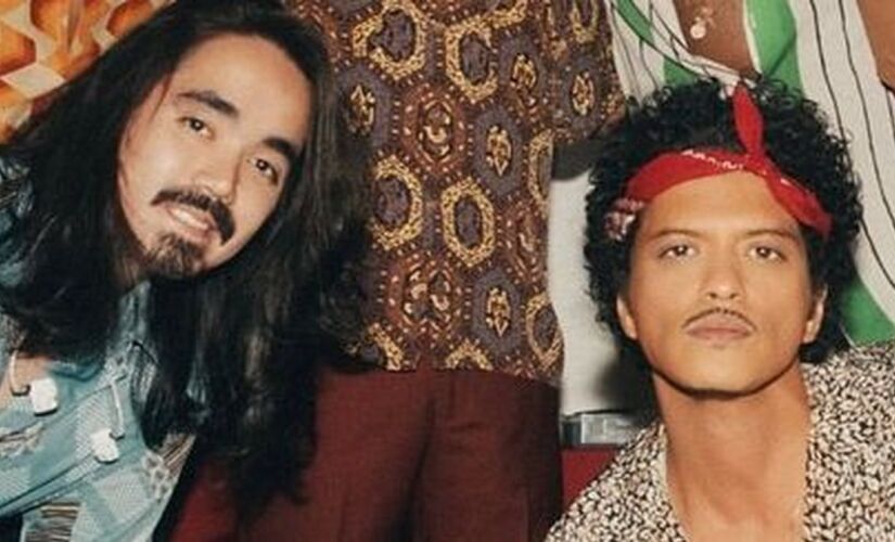 Bruno Mars e Mateus Asato, ex-guitarrista do cantor