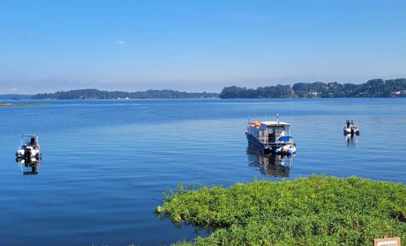 O "Abraço Guarapiranga" é realizado anualmente, desde 2006, às margens da represa Guarapiranga