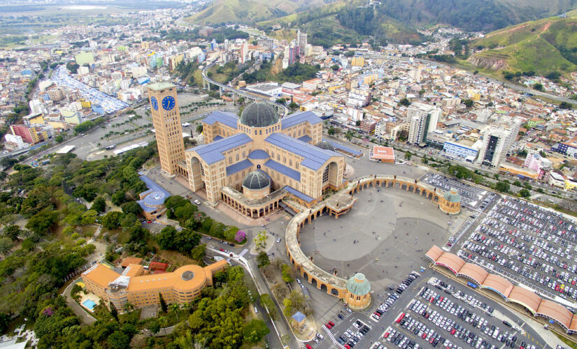 A cidade de Aparecida deverá receber vários turistas neste feriado do dia 12 de outubro  