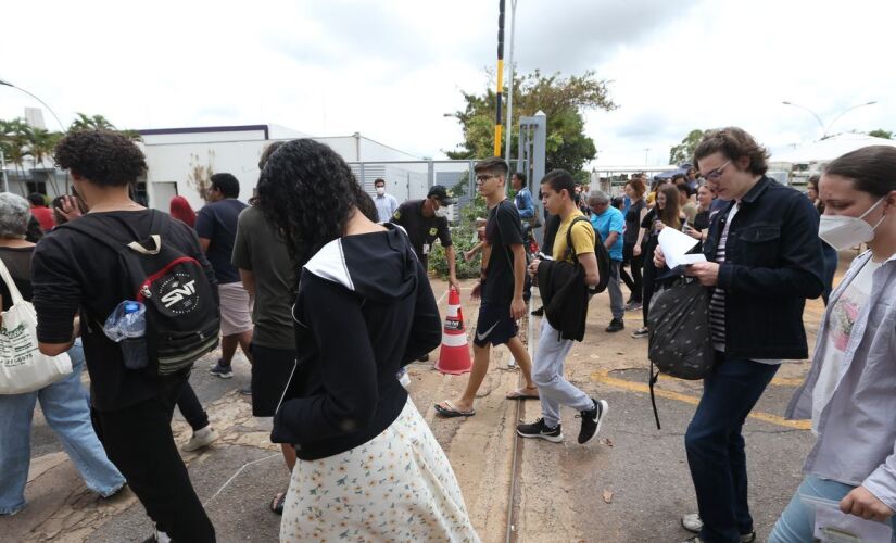 Como ocorre desde 2017, o exame será realizado em dois domingos consecutivos - antes, era aplicado em um único fim de semana, sábado e domingo. Em 2023, será nos dias 5 e 12 de novembro