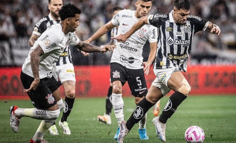 O 1&deg; tempo teve dom&iacute;nio do Corinthians, que s&oacute; n&atilde;o abriu o placar por um 