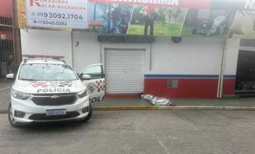 Empresário foi baleado e morto em frente à própria loja de ferramentas, em Santa Isabel, região metropolitana de São Paulo