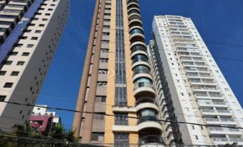 Entre os lotes disponíveis há casas, apartamentos, prédios, salas comerciais e terrenos