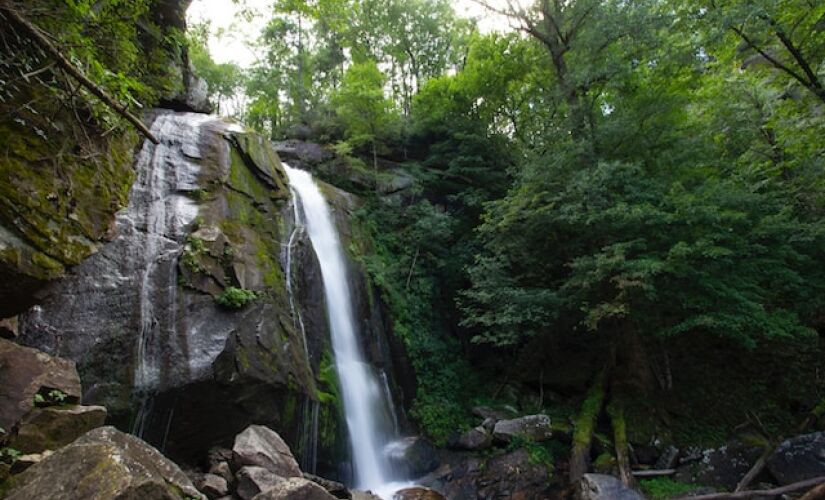 A abundância de água no planeta é nítida, mas 97% do total é composto por água salgada  de difícil transformação em potável