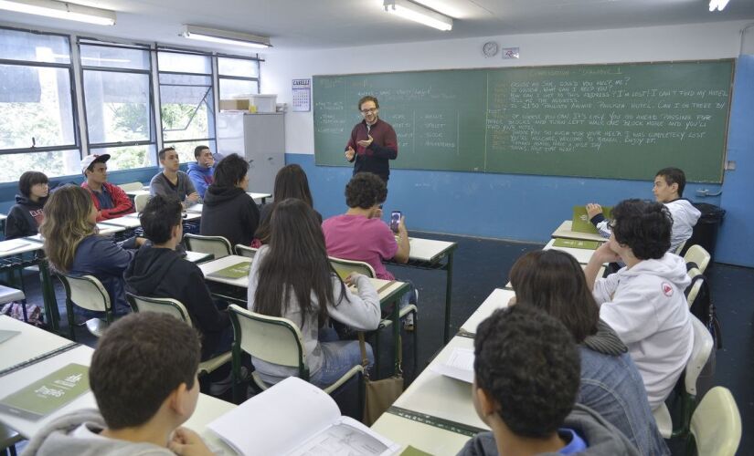 Essa é, infelizmente, a história da maioria dos professores no Brasil e de uma formação que, entre outros tantos problemas, negligencia a importância do estágio