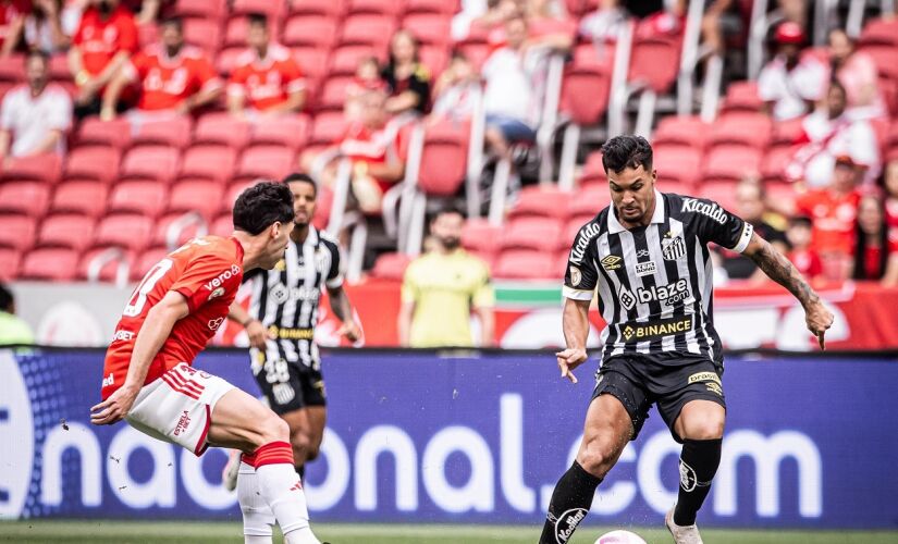 Peixe fez o pior jogo da temporada e tomou uma verdadeira sacolada do Inter