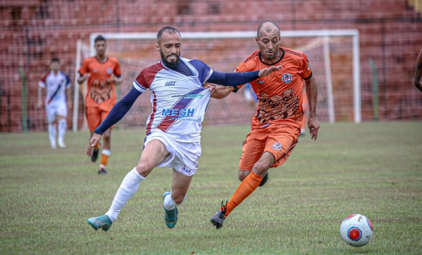 A fase semifinal da Copa Mauro Nóbrega de Futebol Amador aconteceu no último domingo (8) no estádio Municipal Ernesto Rocco.