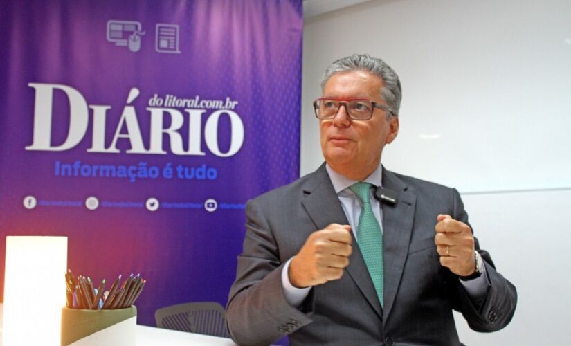 O secretário da Justiça e Cidadania do Estado de São Paulo (SJC), Fábio Prieto de Souza, na redação do Diário do Litoral