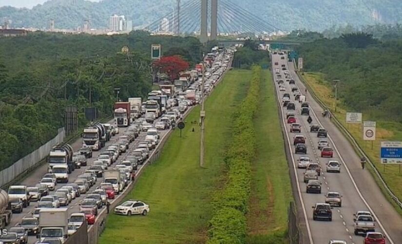 Descida para a Baixada Santista promete ser intensa