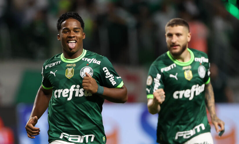Endrick, Flaco López (2) e Éder (contra), marcaram os gols da partida