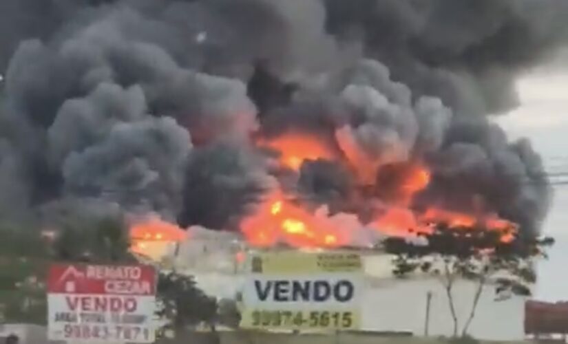 Incêndio na fábrica da Cacau Show em Linhares, no Espírito Santo 