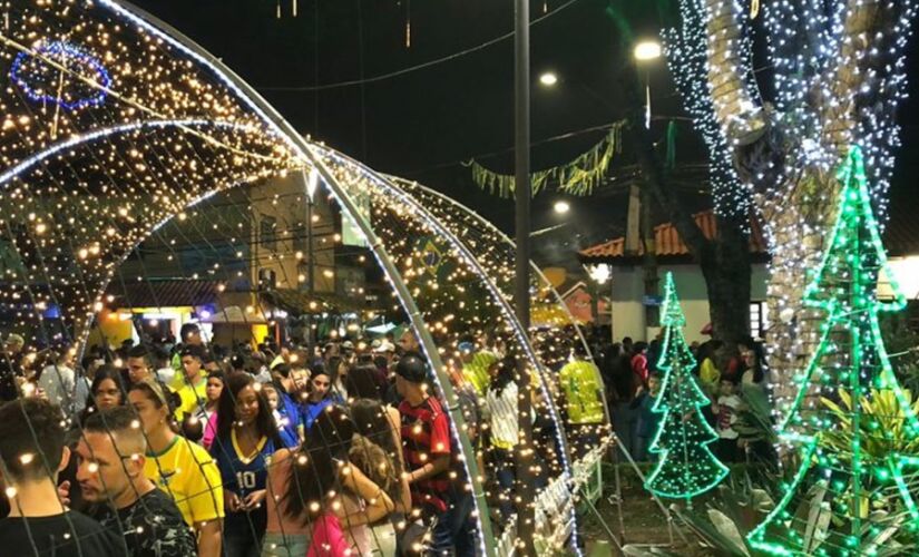 Natal Iluminado em Embu das  Artes