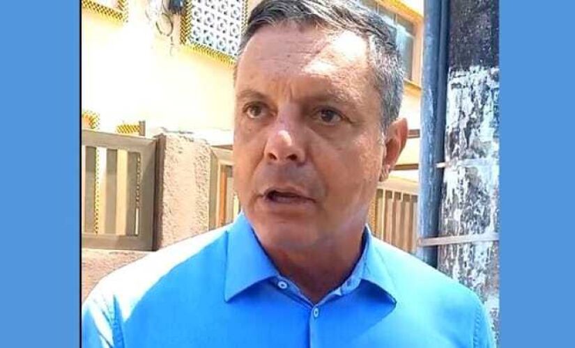 Prefeito de Santos, Rogério Santos, esteve nos arredores da Vila