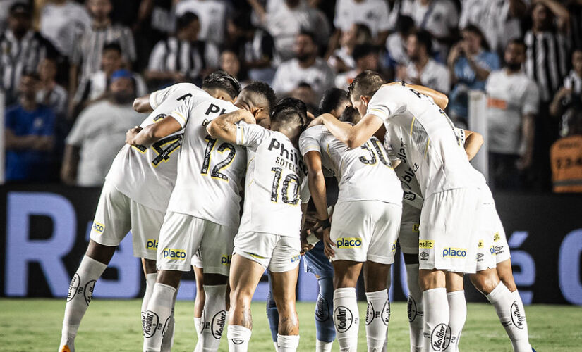 O ano trágico para a equipe do litoral teve eliminações precoces no Campeonato Paulista, na Copa Sul-Americana e na Copa do Brasil