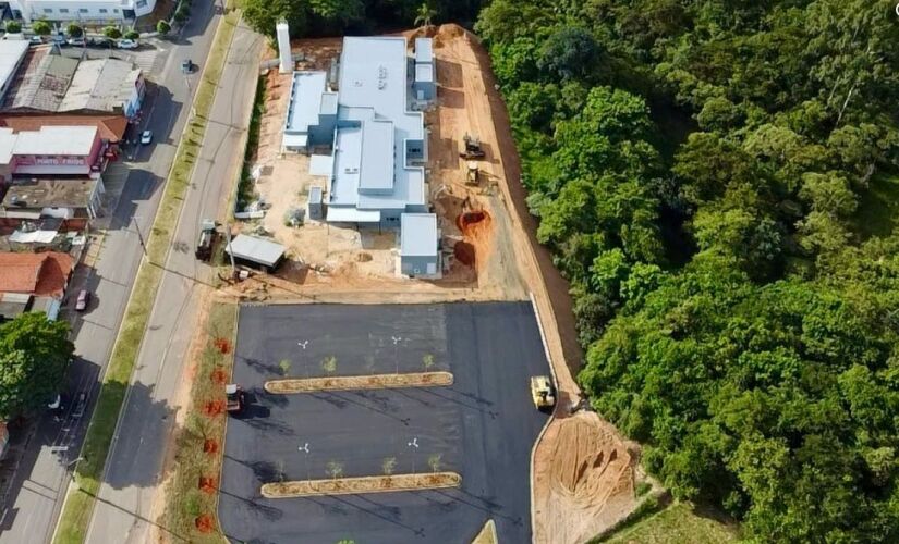 As obras do novo Pronto Socorro Municipal de Porto Feliz seguem avançando