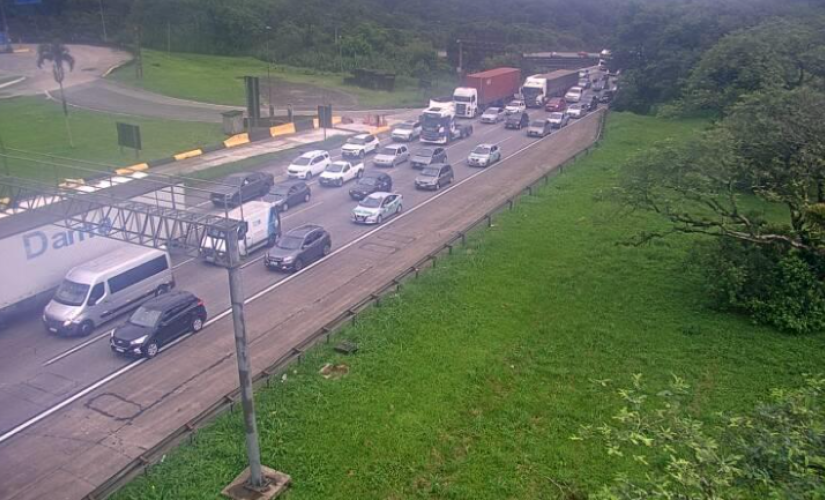 Interligação planalto está interditada no sentido da Anchieta pra quem sobe