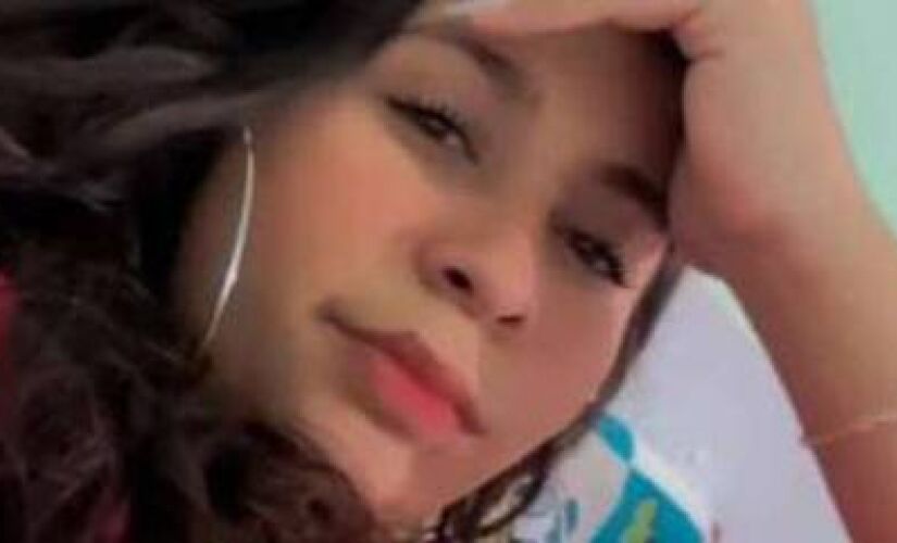 A jovem de 13 anos, Emilly Santos Sousa, que desapareceu durante a madrugada de Natal (25), foi encontrada nesta terça-feira (26), na Praça Henrique Schunk, em Embu-Guaçu