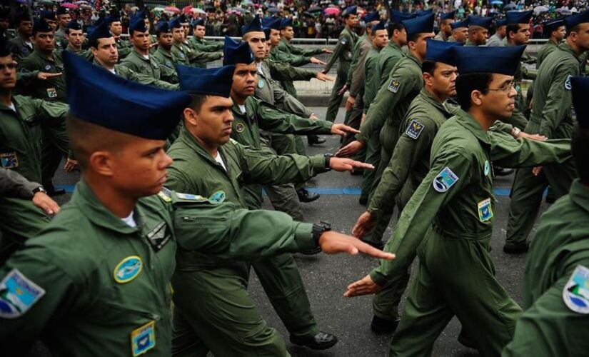 Jovens do sexo masculino de Taboão da Serra, Embu das Artes, Itapecerica da Serra e região que completarem 18 anos em 2024 devem se alistar para o Serviço Militar Obrigatório