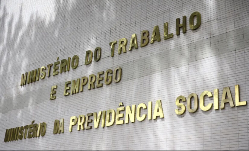A proposta apresentada ontem é de reajuste de 52% no auxílio-alimentação a partir de maio de 2024, passando de R$ 658 para R$ 1 mil